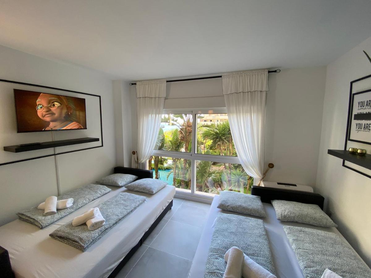 Modern Sea View Studio In Benal Beach Benalmádena Kültér fotó